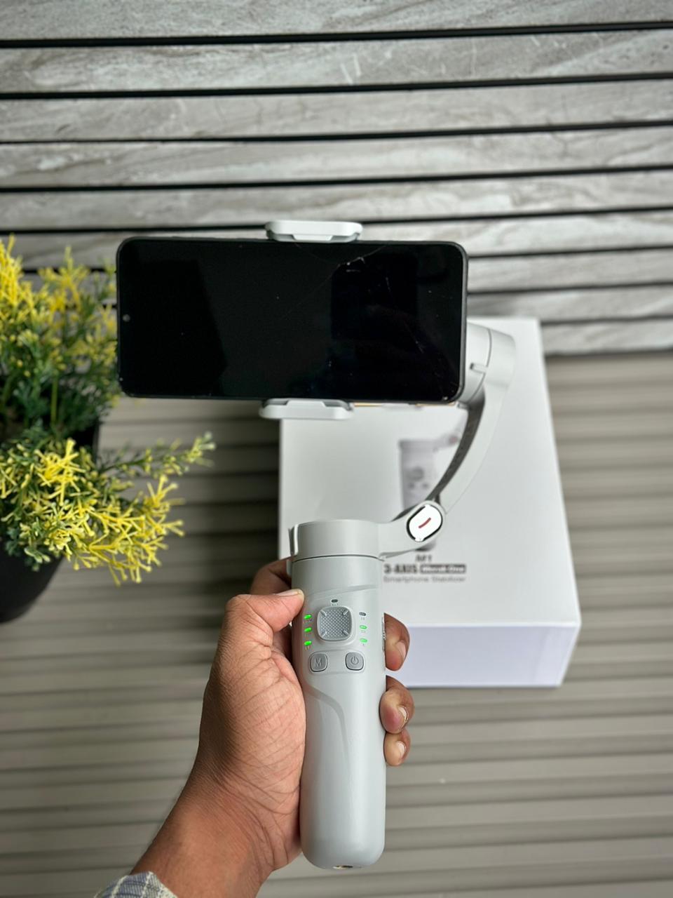 3-Axis Smartphone Gimbal Stabilizer with AI Tracking, Anti-Shake & Foldable Design for Android & iPhone