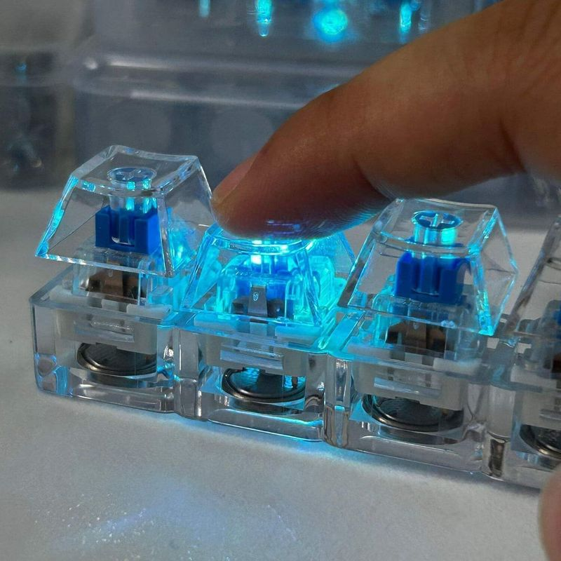 Mechanical Keyboard Switch Clicky Fidget Keychain – Portable Stress Relief & Tactile Click Toy